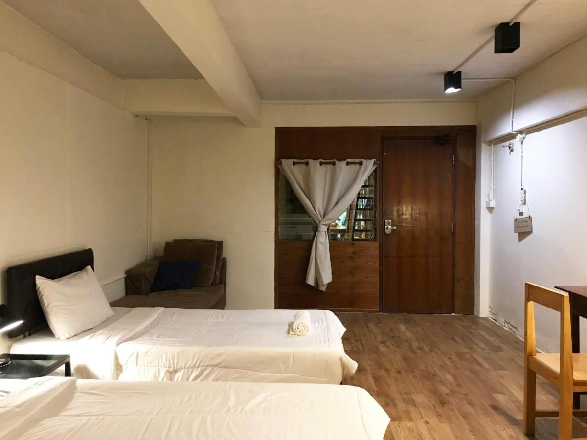 Boundary Hostel And Cafe Surat Thani Exterior foto